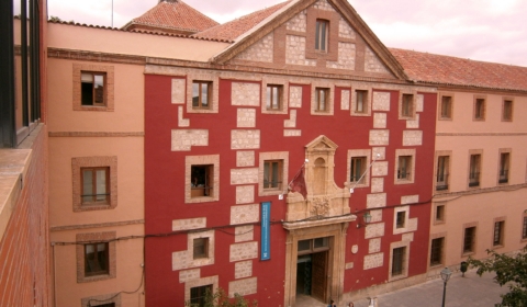 Colegio de Mínimos San Francisco de Paula. Facultad de Ciencias Económicas, Empresariales y Turismo