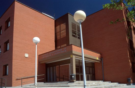 Escuela de Enfermería y Fisioterapia